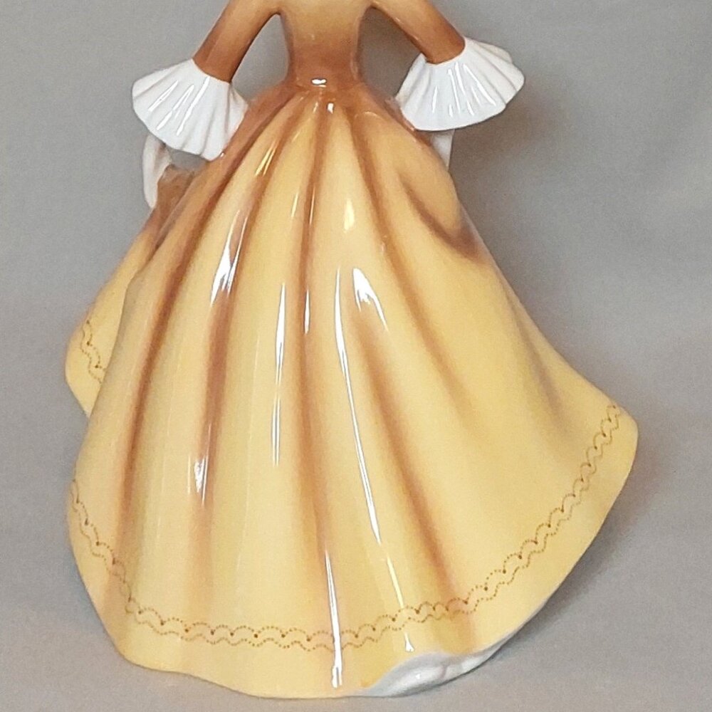 Royal Doulton "Stephanie" Vintage Home/Office Collectible Decor Statue Figurine - Picture 13 of 16